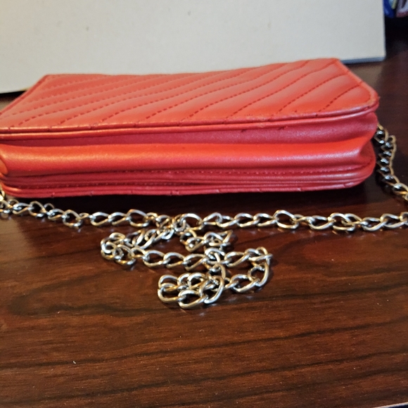 Studio Badgley Mischka red crossbody - Picture 3 of 5